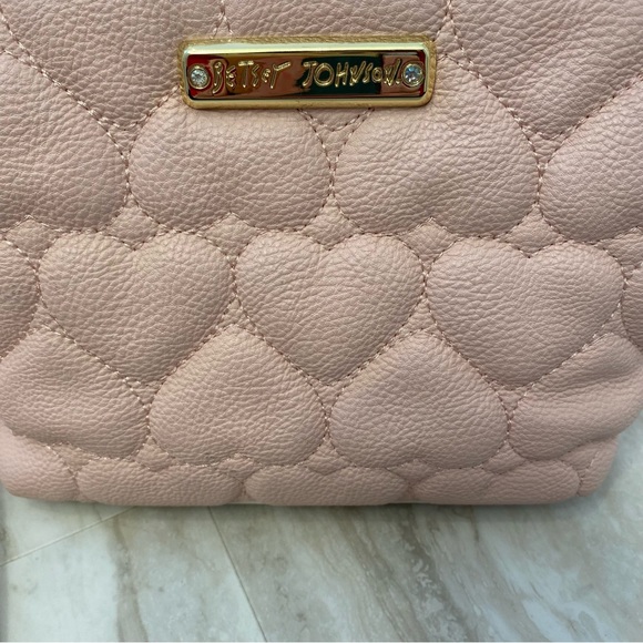 Betsey Johnson Pink Wristlet Cosmetic Zipper Pouch Bag Diamond Ring Hearts Bag - Picture 6 of 15